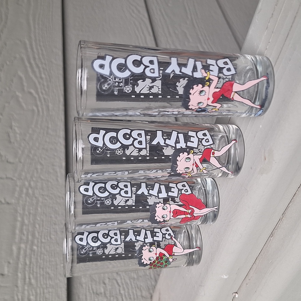 Vintage Betty Boop set of 4 shot glasses movie 🎬 theme